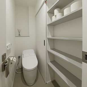 限られた空間を利用したトイレ収納